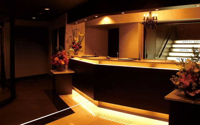 HOTEL LiVEMAX Esaka
