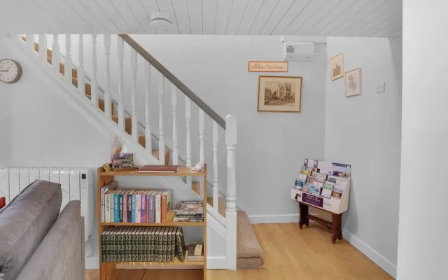 Hill House Hideaway - North East Escapes