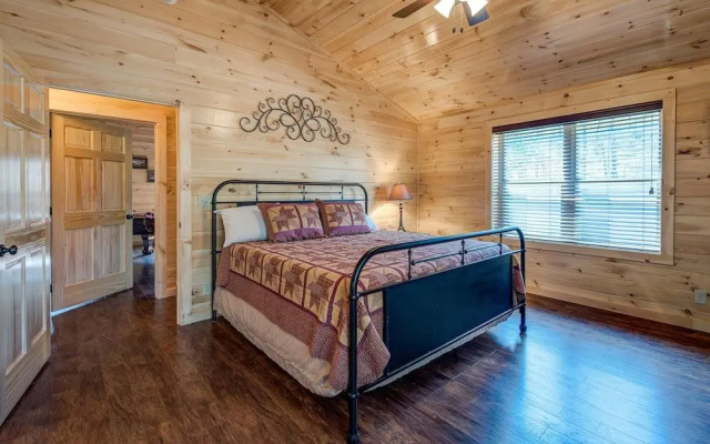 Woodland Escape by Jackson Mountain Rentals