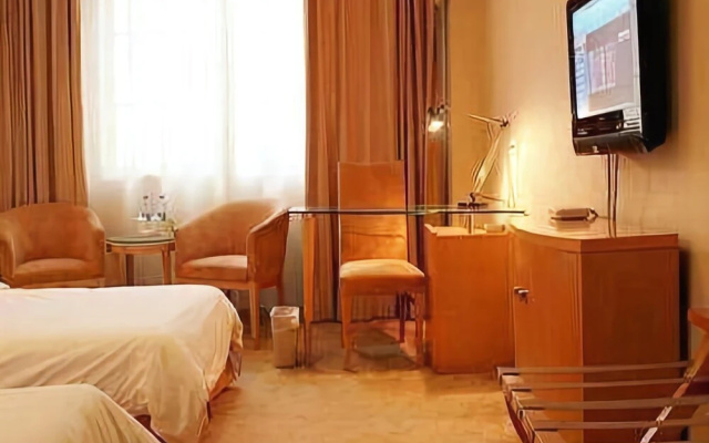 Mingguo Business Hotel