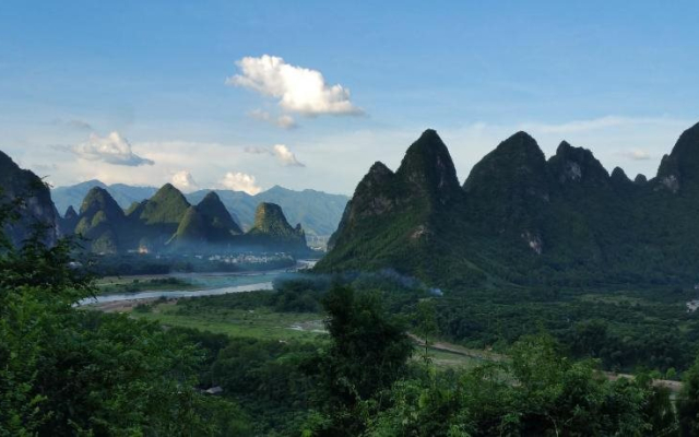 Yangshuo Xingping Island Resort