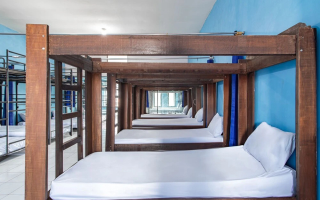 OYO 93433 Bunk Bed Bali