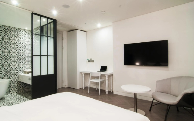Hotel the Designers Seoul Station