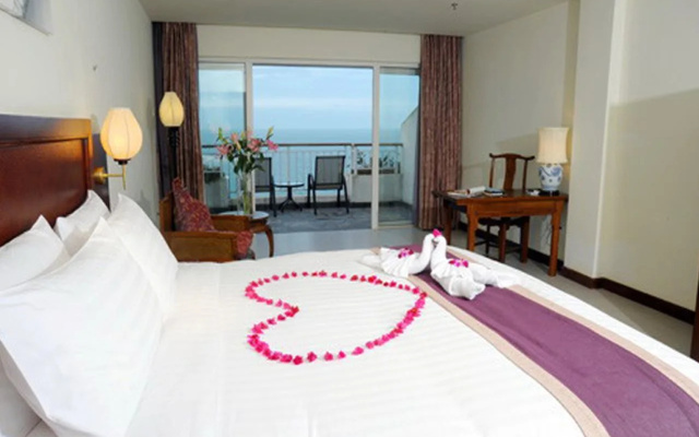 West Coast Resort