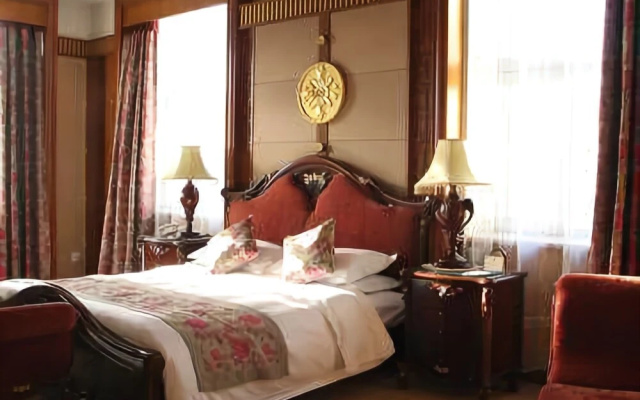Longcheng Garden Hotel