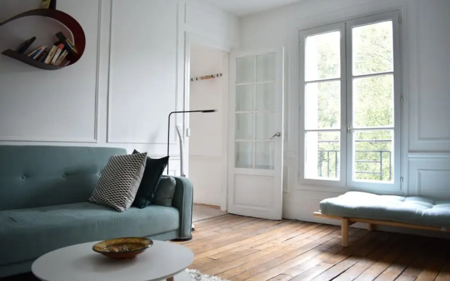 Flat on Quai de Valmy