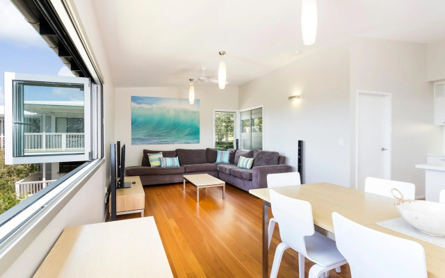 7 Roseby Court