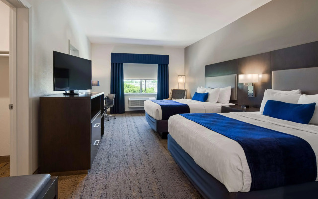 Best Western Plus Roland Inn & Suites