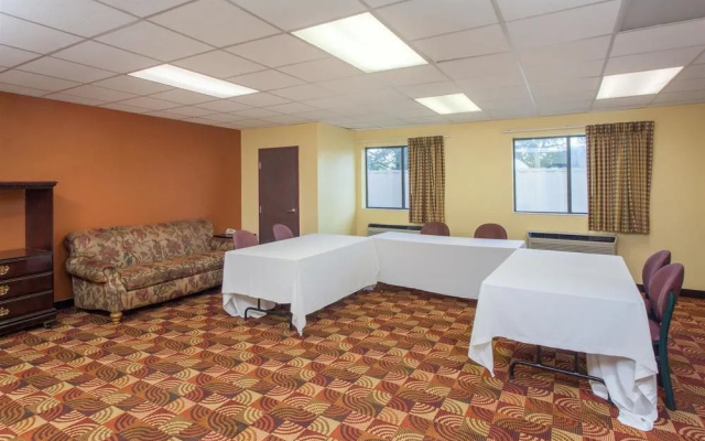 Ramada Bolingbrook