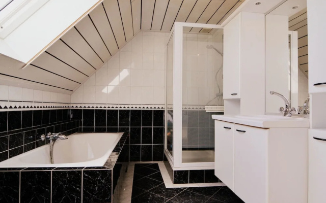 Modern Holiday Home in Veghel with Private Garden