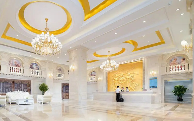 Vienna Hotel Dongguan Chashan High-Speed Railway Station