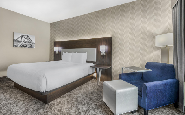 Best Western Plus Parkside Inn & Suites