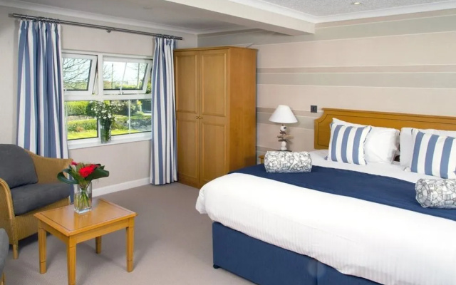 Treglos Hotel