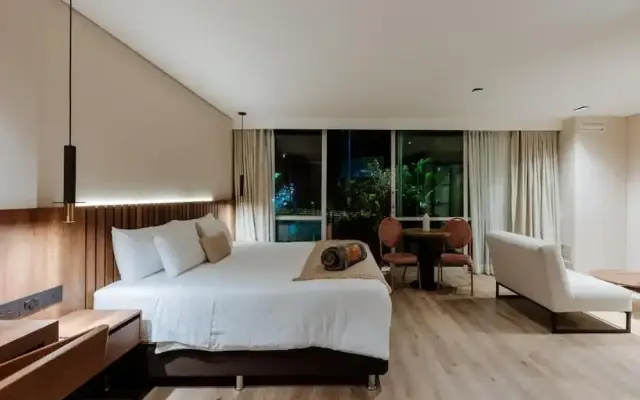 w Loft Superior City View Low Floor