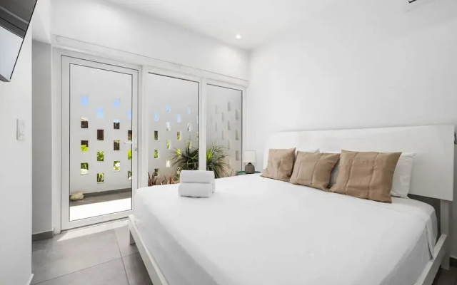 Newly Built Private Pool 3BR Parking Wi-fi
