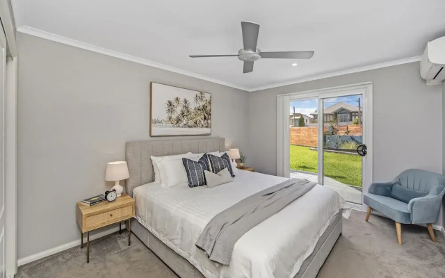 Shelly Beach Serenity