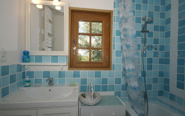 Traditional house with garden in Dampsmesnil, 15km from Giverny.