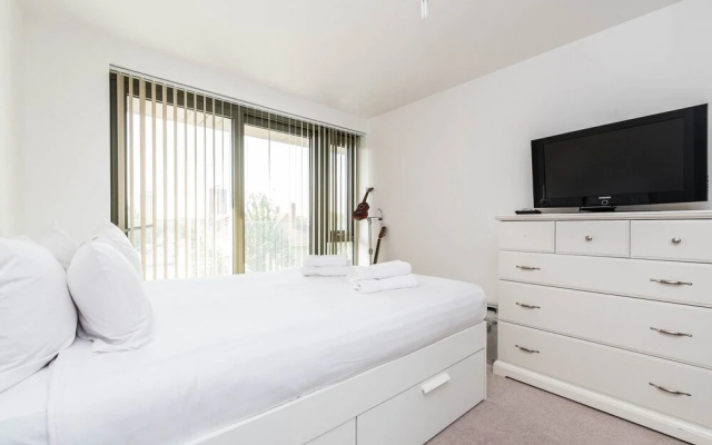 Super 1BD Flat Heart of East London