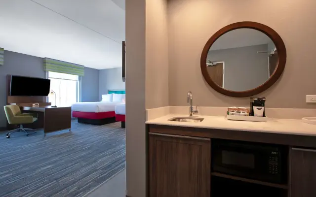 Hampton Inn & Suites Ottawa West