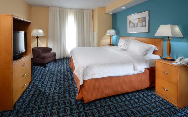 Fairfield Inn & Suites By Marriott Roanoke Holli