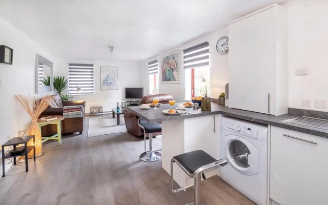 30 Fewster Way York