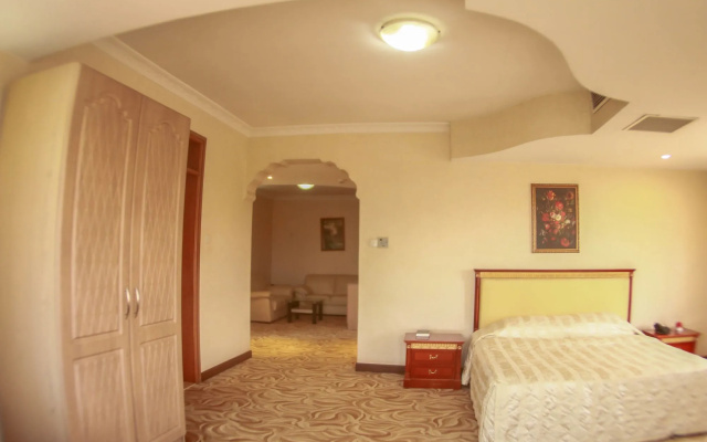 The City Royal Resort Hotel