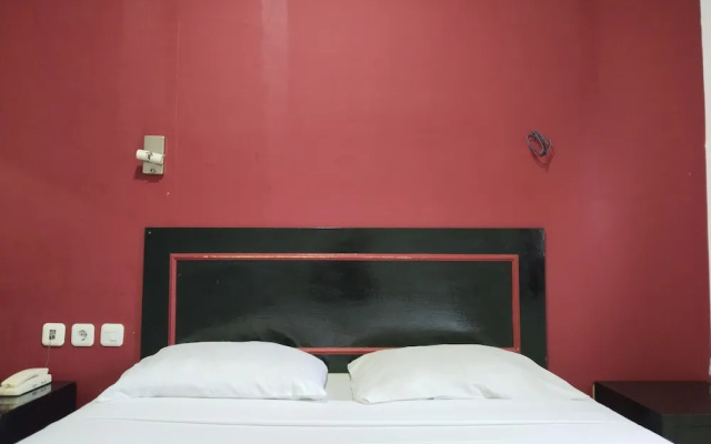 Metro Hotel Bekasi by Cocotel
