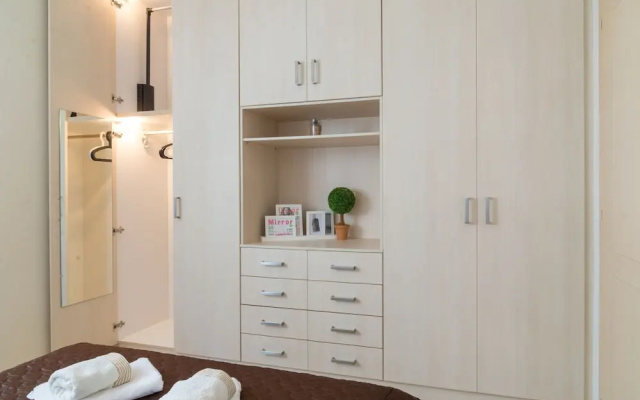 Bow lux apartments