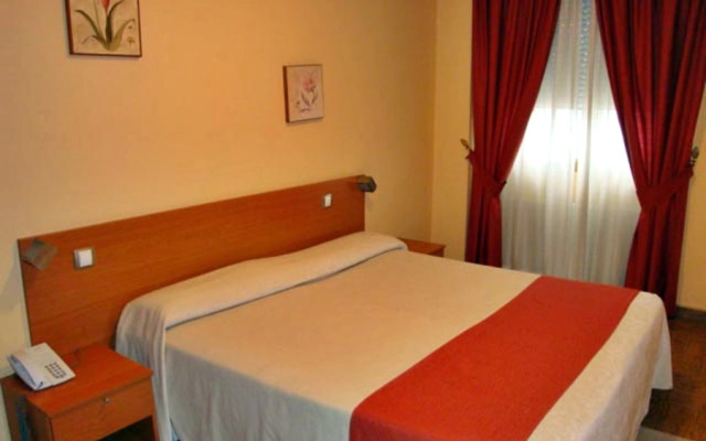 Отель HC Apartamentos комната для гостей