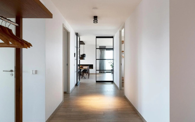 Maris Apartments
