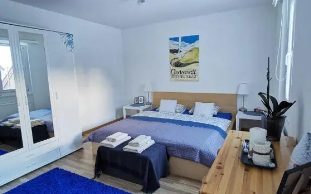 4P Apartment