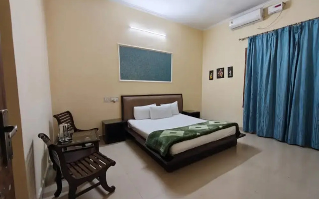 Hotel Downtown Kangra