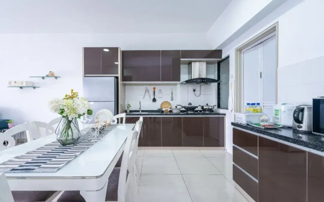 SetiaWalk {BIG GROUP} 2CARPARK 3ROOM WIFI 5min LRT