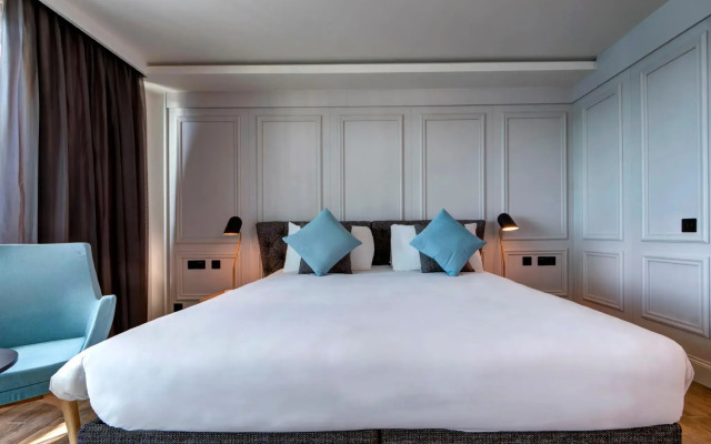 Land's End Boutique Hotel