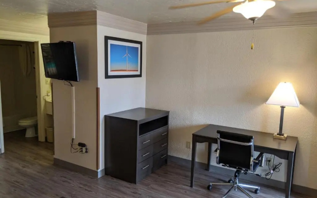 Atrium Inn