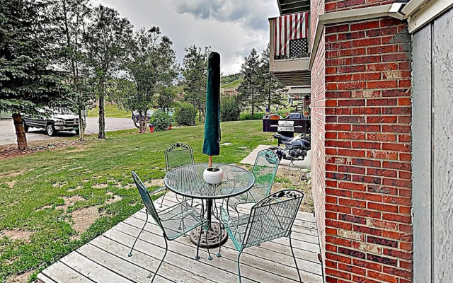 933scdue 3 Bedroom Condo