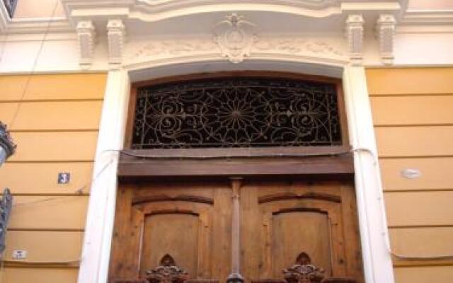 Отель B&B Almirante Испания, Валенсия - отзывы, цены и фото номеров - забронировать отель B&B Almirante онлайн вид на фасад