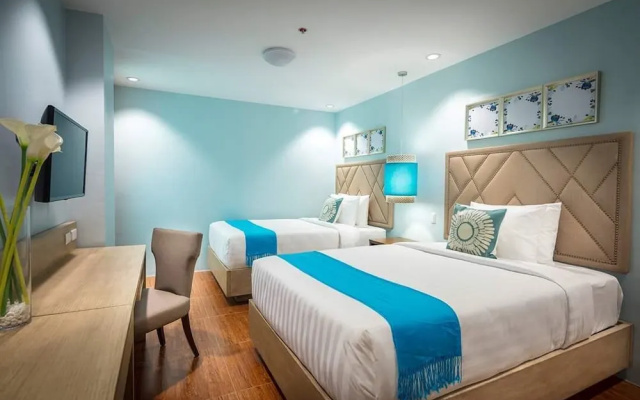 Dalian Peak Hotel