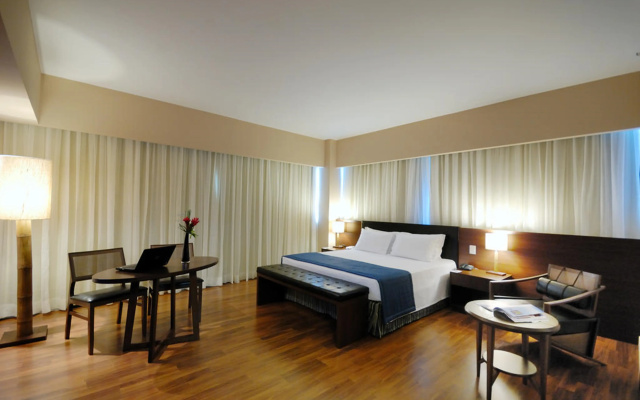 Golden Tulip Porto Vitória