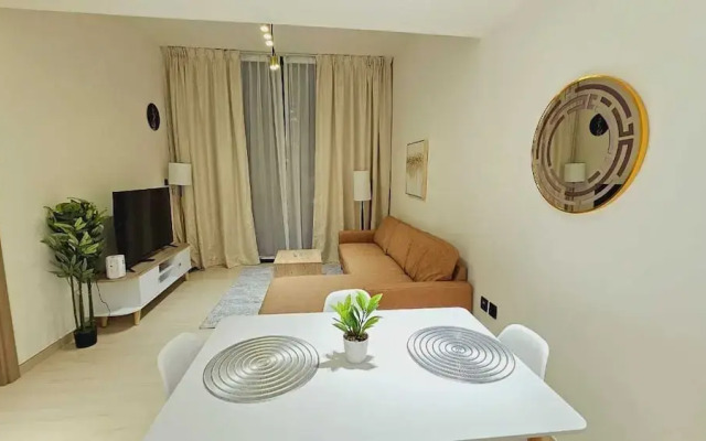 OYO HOME 1404 Premium 1bed Apt At Jvc Be