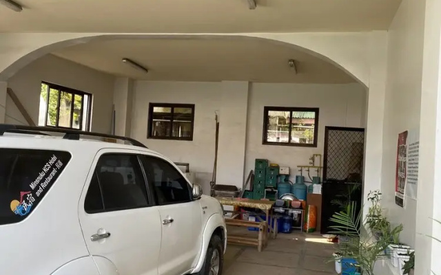 Minshuku KCS Hotel and Restaurant