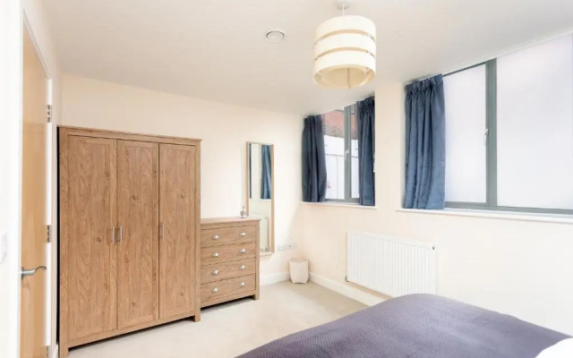 Stylish Modern City Centre Apartment
