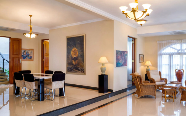 Fox Kandy by Fox Resorts- Luxury in the Mist