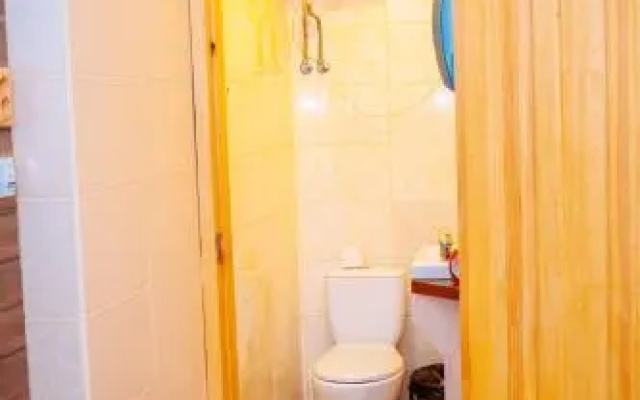 Leo Hostel
