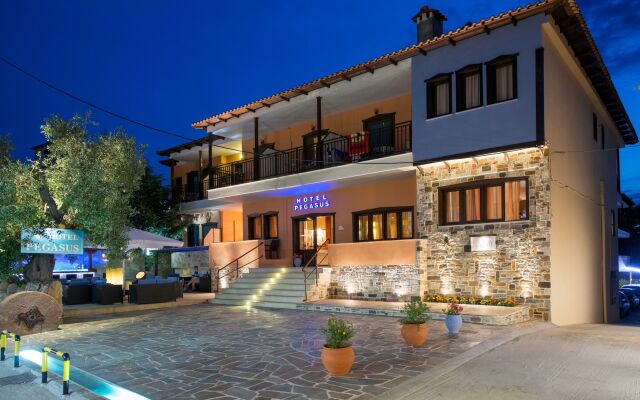 Pegasus Hotel вид на фасад