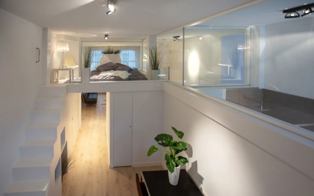 Design Apartment With Balcony