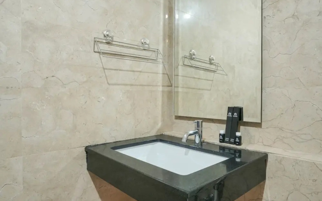 Luxury Design 1BR L'Avenue Apartment near Pancoran