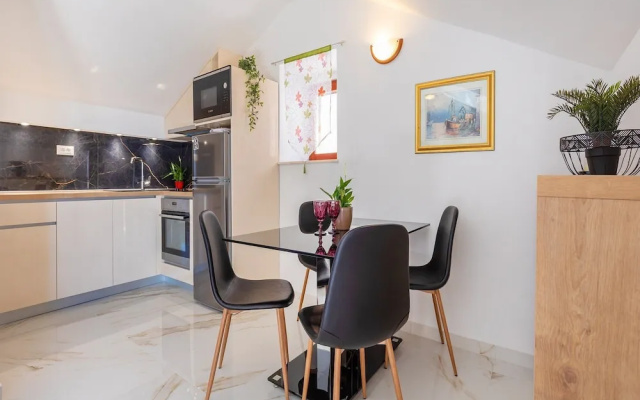 Villa Ana Apartments
