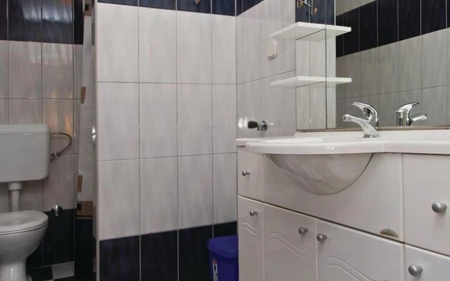 Stunning Home in Liznjan With Wifi and 1 Bedrooms