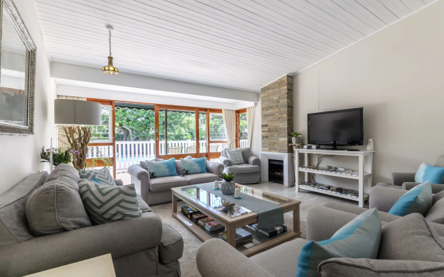 Admirals Lodge Guest House